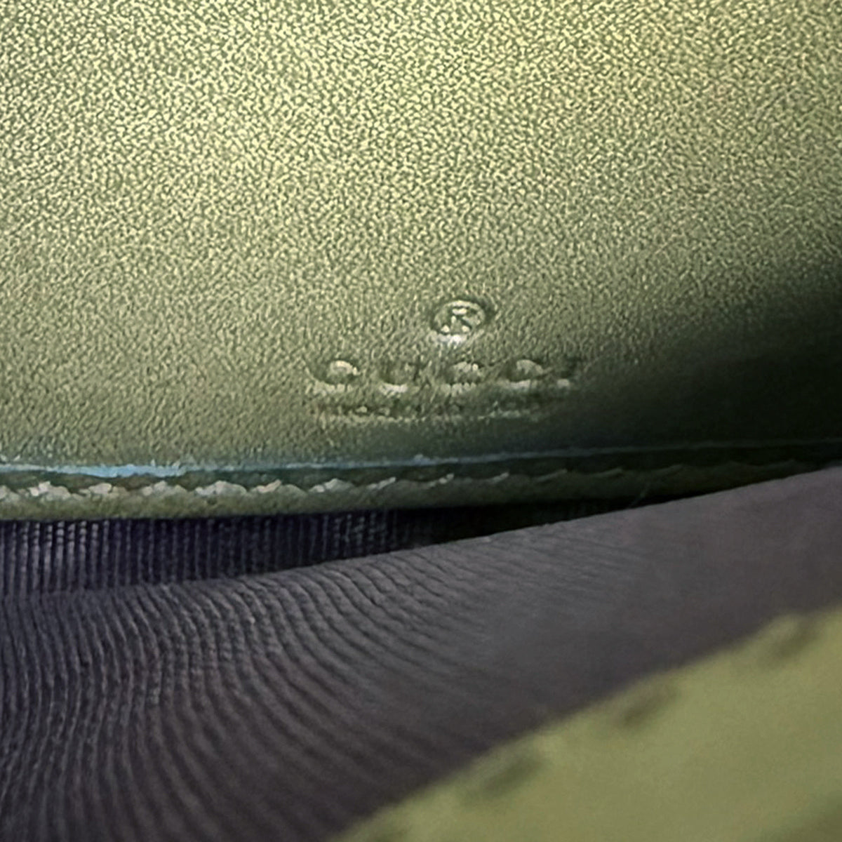 【未使用・保管品】グッチ GUCCI マイクログッチシマ 二つ折り 長財布 ウォレット コイン カード ケース 緑 グリーン レザー 309760 箱付