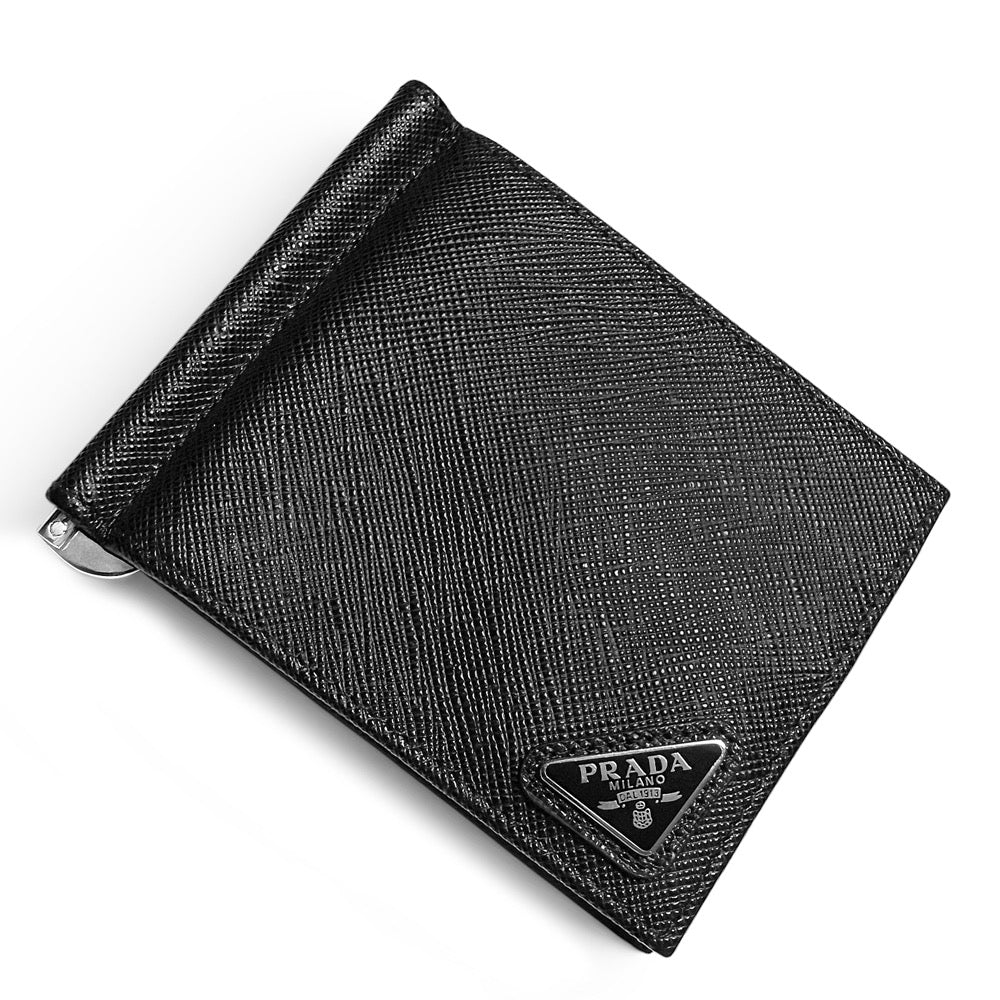 【美品】プラダ PRADA 二つ折り マネークリップ 財布 サフィアーノ レザー ブラック 黒 2MN077 札入れ カードケース メンズ プレート 箱付