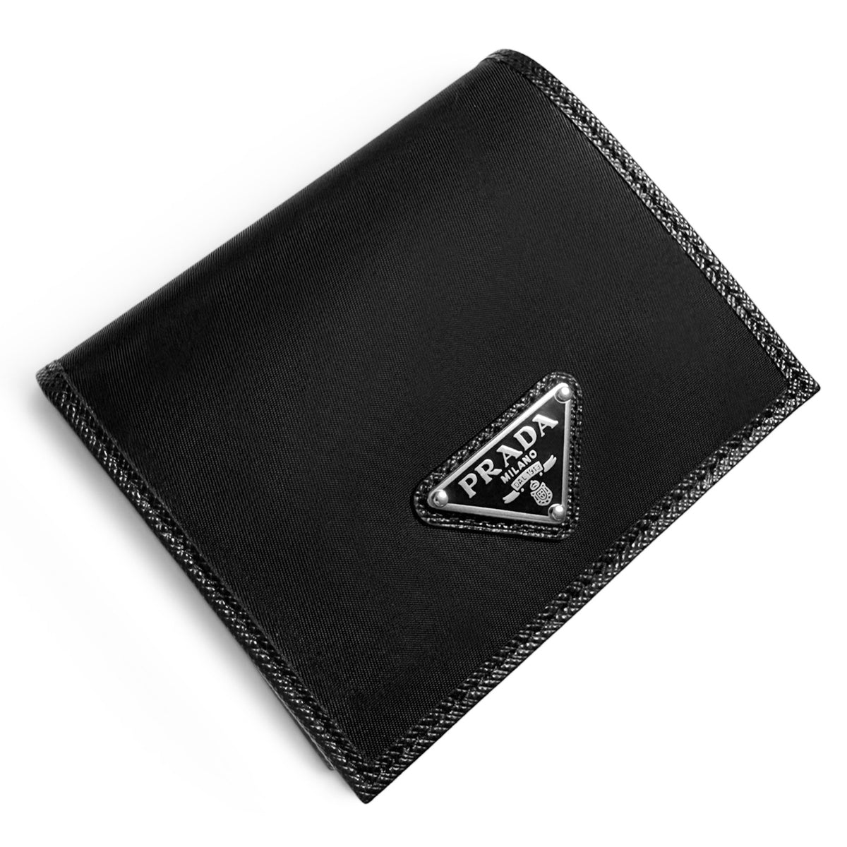 【新品・未使用品】プラダ PRADA 二つ折り 財布 コンパクト ウォレット ナイロン レザー ブラック 黒 三角 ロゴ プレート 1MV204 箱付